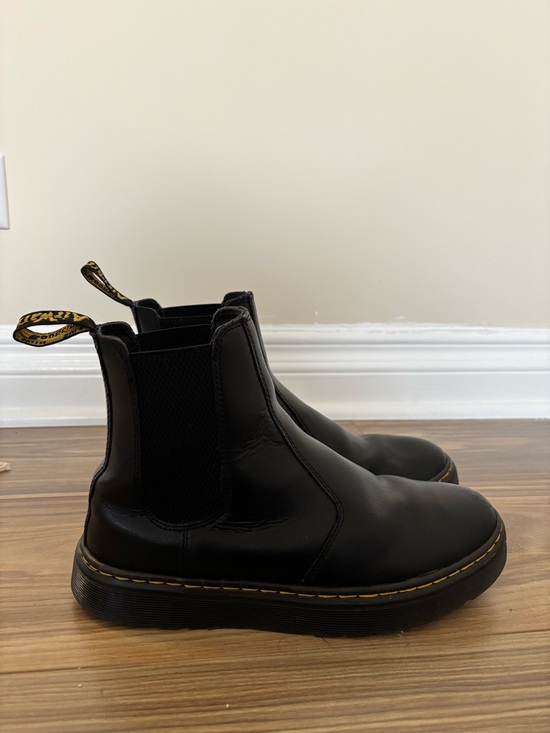 Dr. Martens Shoes - Dr Martens Dorrian Chelsea Boots Black Leather Women 8 EU 39 Slip On Classic
